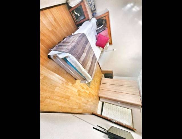 6 BEDROOM FREESTANDING FOR SALE IN MULBARTON